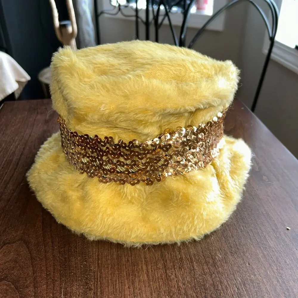 Vintage Union made USA yellow bucket hat made w/ stretchy lace 50’s 60’s